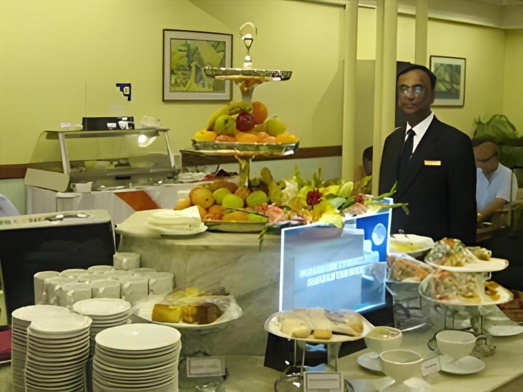 Hotel Ruposhi Bangla 达卡 外观 照片